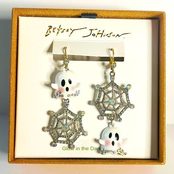 Betsey Johnson Halloween Mismatch Ghost Spider Web Glow In Dark Dangle E…NWT - Picture 1 of 6